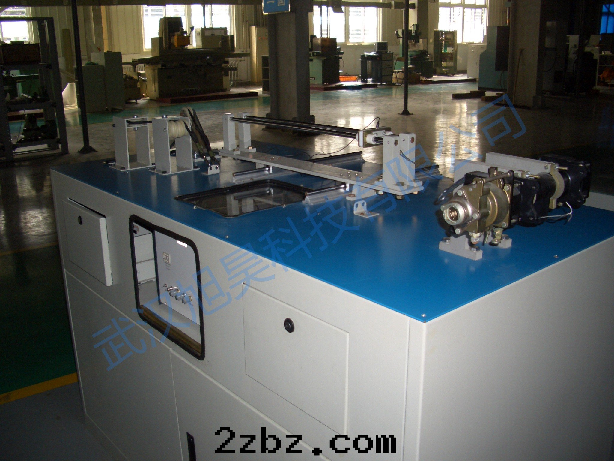 1569034416808015.jpg 肩带(dài)拉紧性(xìng)能(néng)試验(yàn)台(tái)1_WPS图(tú)片(piàn).jpg